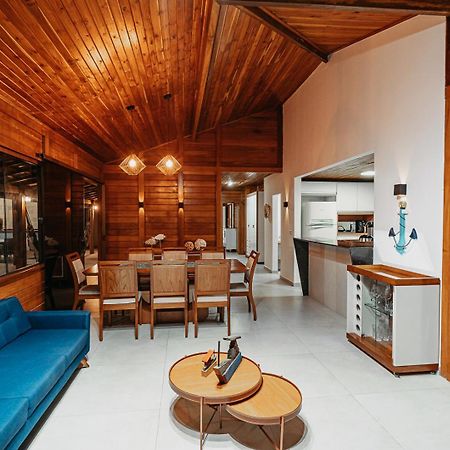 Casadecastelhanos: Beachfront Suites with Pool and Gourmet Kitchen Anchieta  Exterior photo