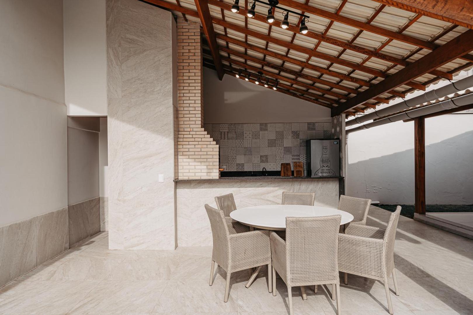 Casadecastelhanos: Beachfront Suites with Pool and Gourmet Kitchen Anchieta  Exterior photo